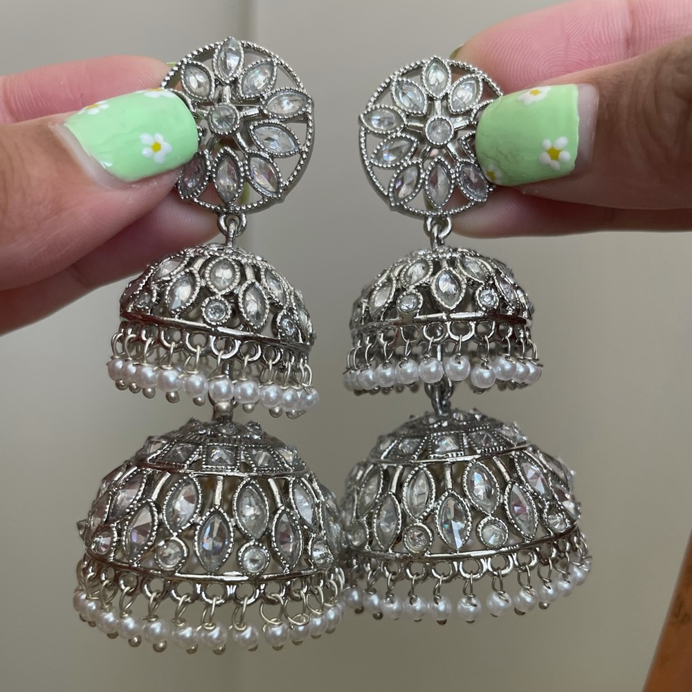 Silver Indian/Pakistani/Desi Jhumka Earrings